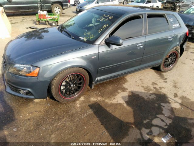 Photo 1 VIN: WAUKEAFM4CA114346 - AUDI A3 