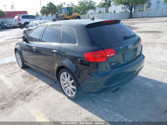 Photo 2 VIN: WAUKEAFM5BA143126 - AUDI A3 