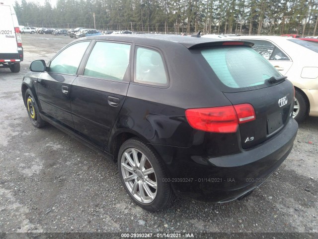 Photo 2 VIN: WAUKEAFM6AA017758 - AUDI A3 