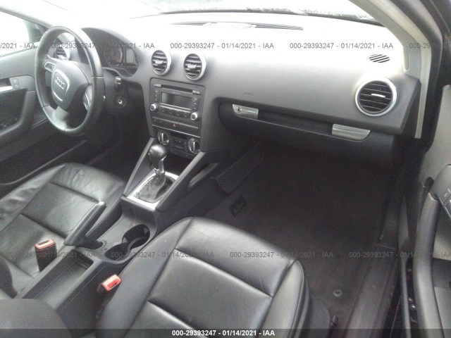 Photo 4 VIN: WAUKEAFM6AA017758 - AUDI A3 