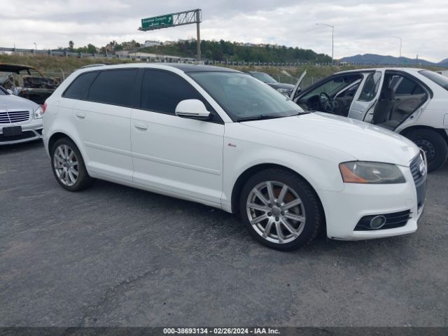 Photo 0 VIN: WAUKEAFM9AA018208 - AUDI A3 