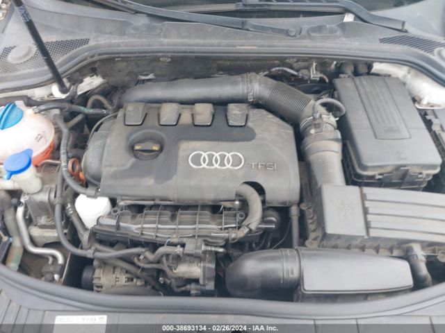 Photo 9 VIN: WAUKEAFM9AA018208 - AUDI A3 