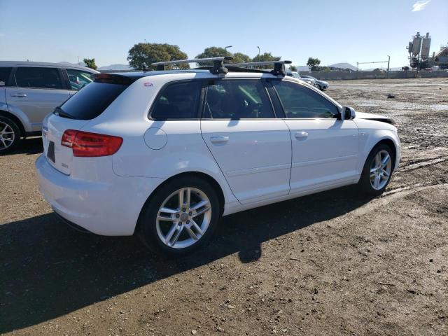 Photo 2 VIN: WAUKEAFM9BA084985 - AUDI A3 