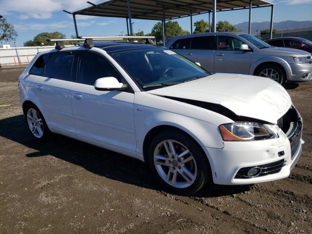 Photo 3 VIN: WAUKEAFM9BA084985 - AUDI A3 