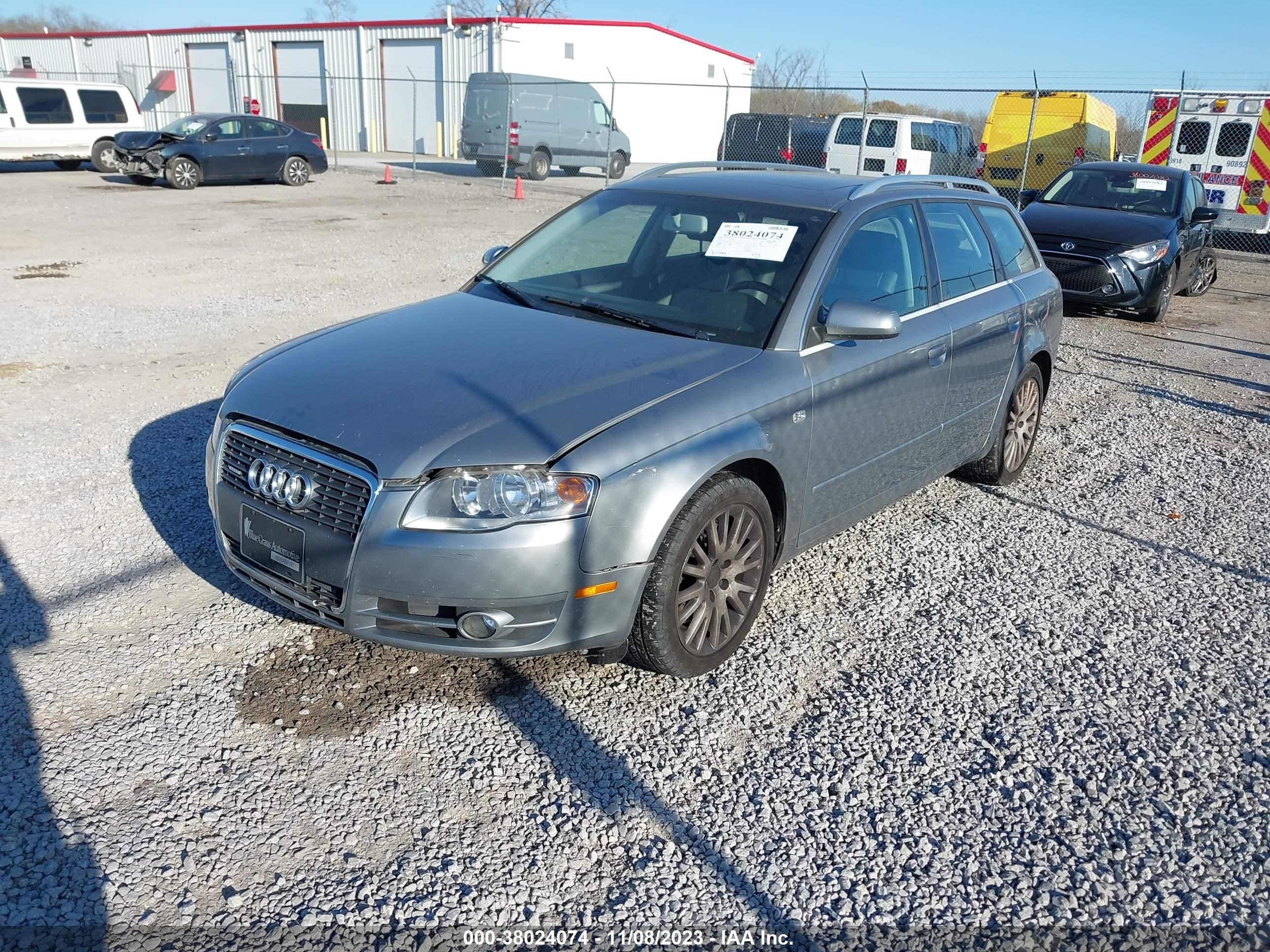 Photo 1 VIN: WAUKF78E57A229114 - AUDI A4 