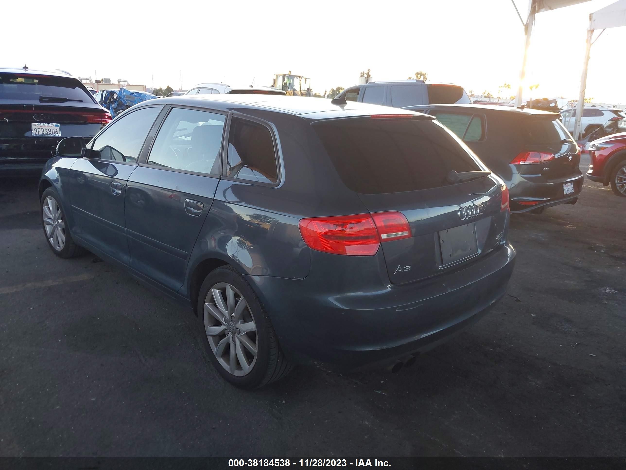 Photo 2 VIN: WAUKF78P69A009226 - AUDI A3 