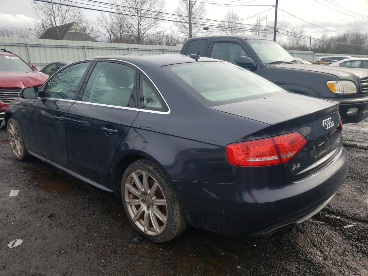 Photo 1 VIN: WAUKFAFL2CN014985 - AUDI A4 