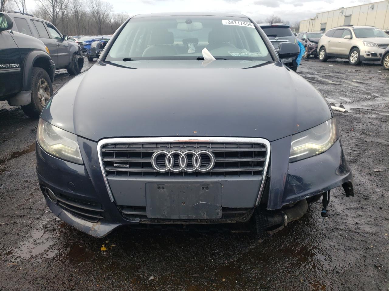 Photo 4 VIN: WAUKFAFL2CN014985 - AUDI A4 