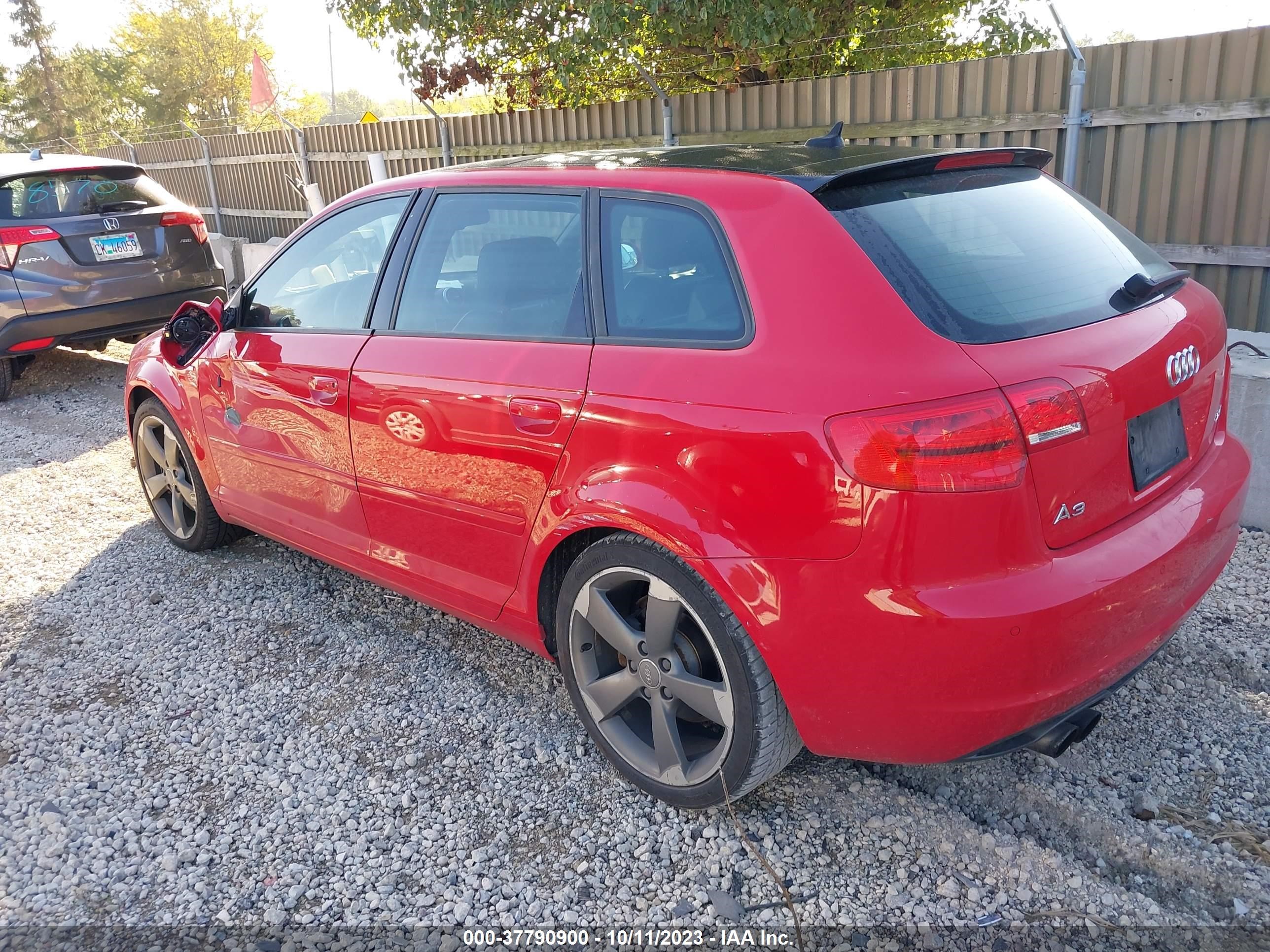 Photo 2 VIN: WAUKFAFMXBA061468 - AUDI A3 