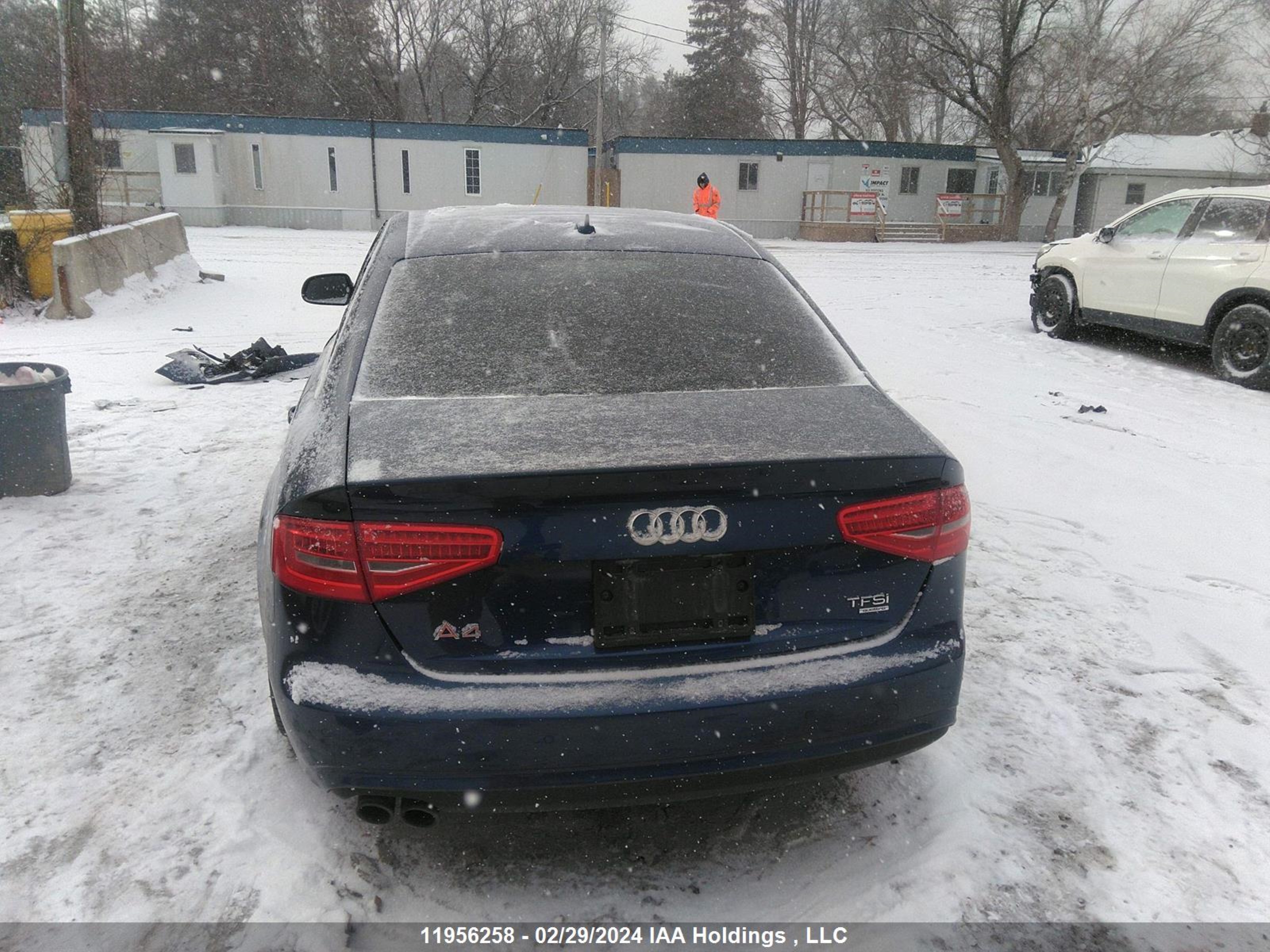 Photo 16 VIN: WAUKFCFL0EN032397 - AUDI A4 