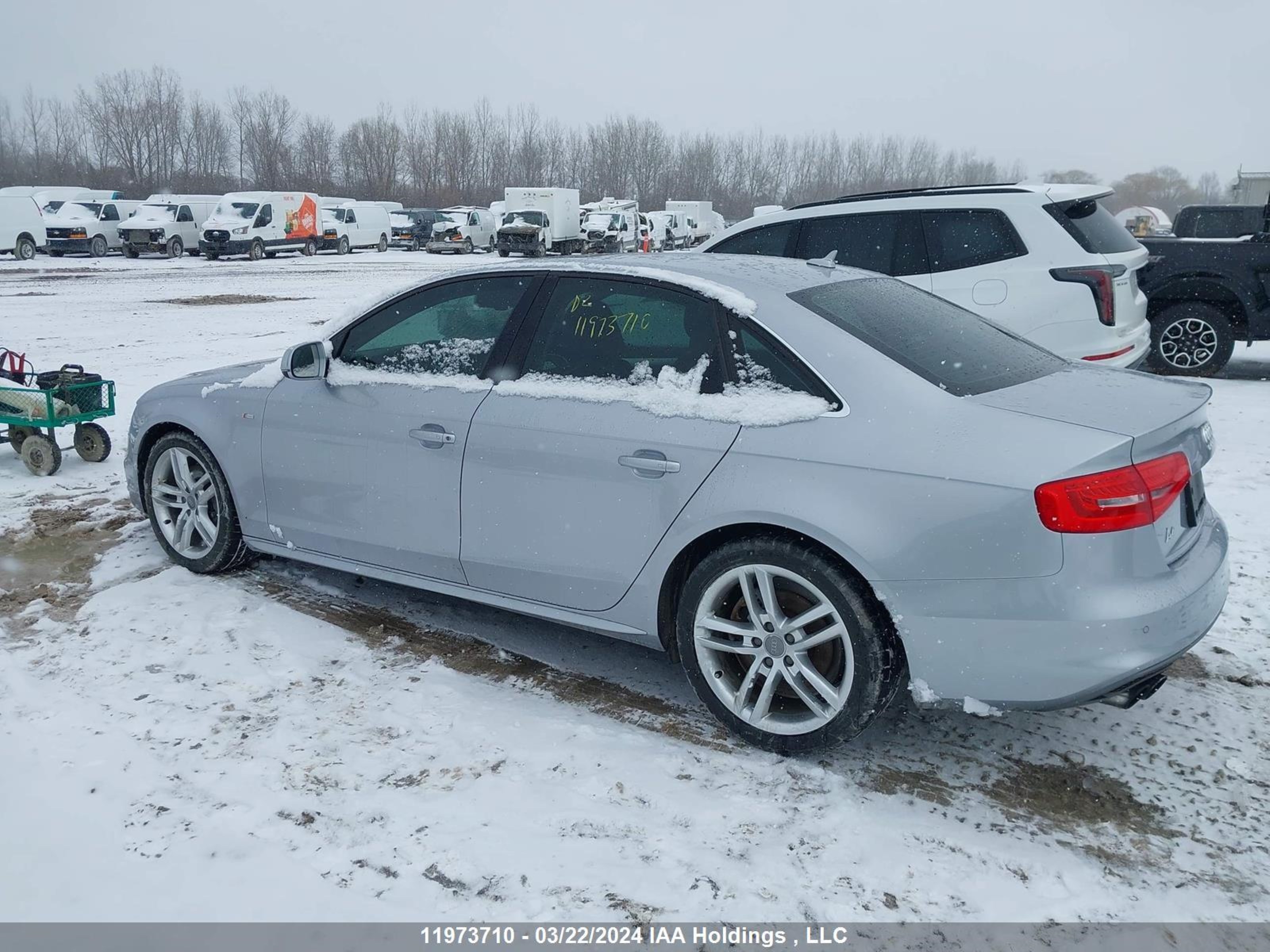 Photo 13 VIN: WAUKFCFL0FN044762 - AUDI A4 