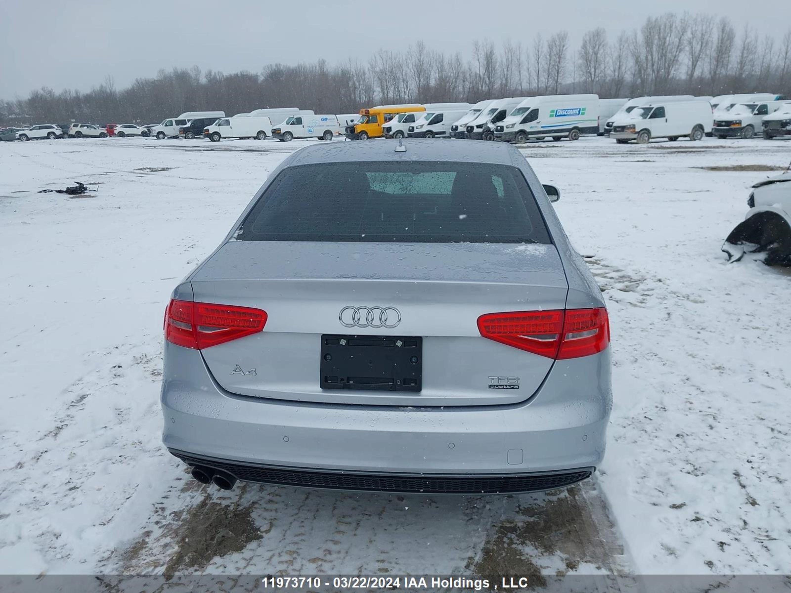 Photo 15 VIN: WAUKFCFL0FN044762 - AUDI A4 