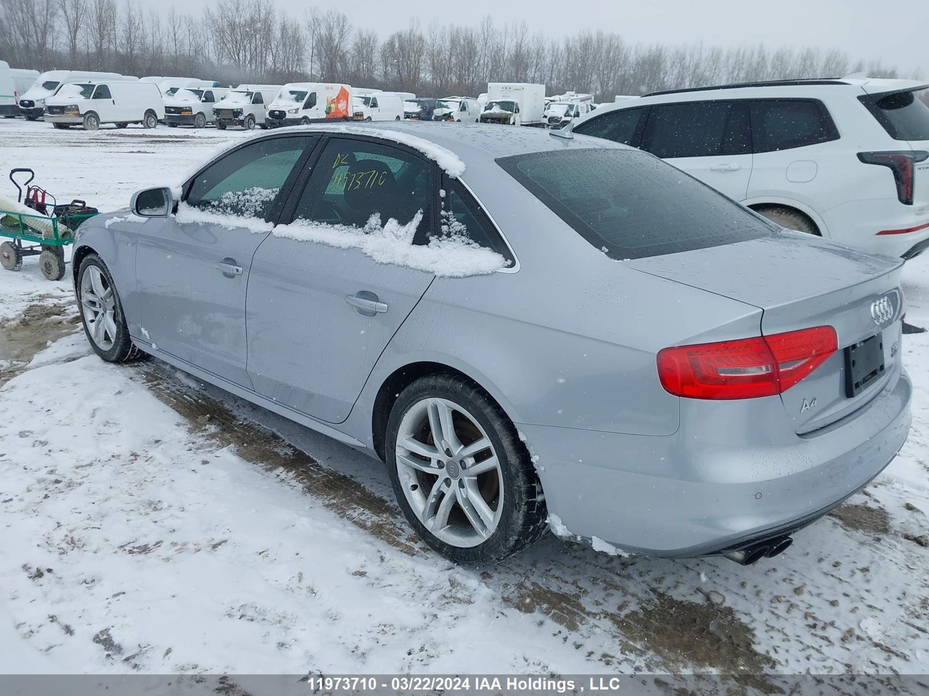 Photo 2 VIN: WAUKFCFL0FN044762 - AUDI A4 