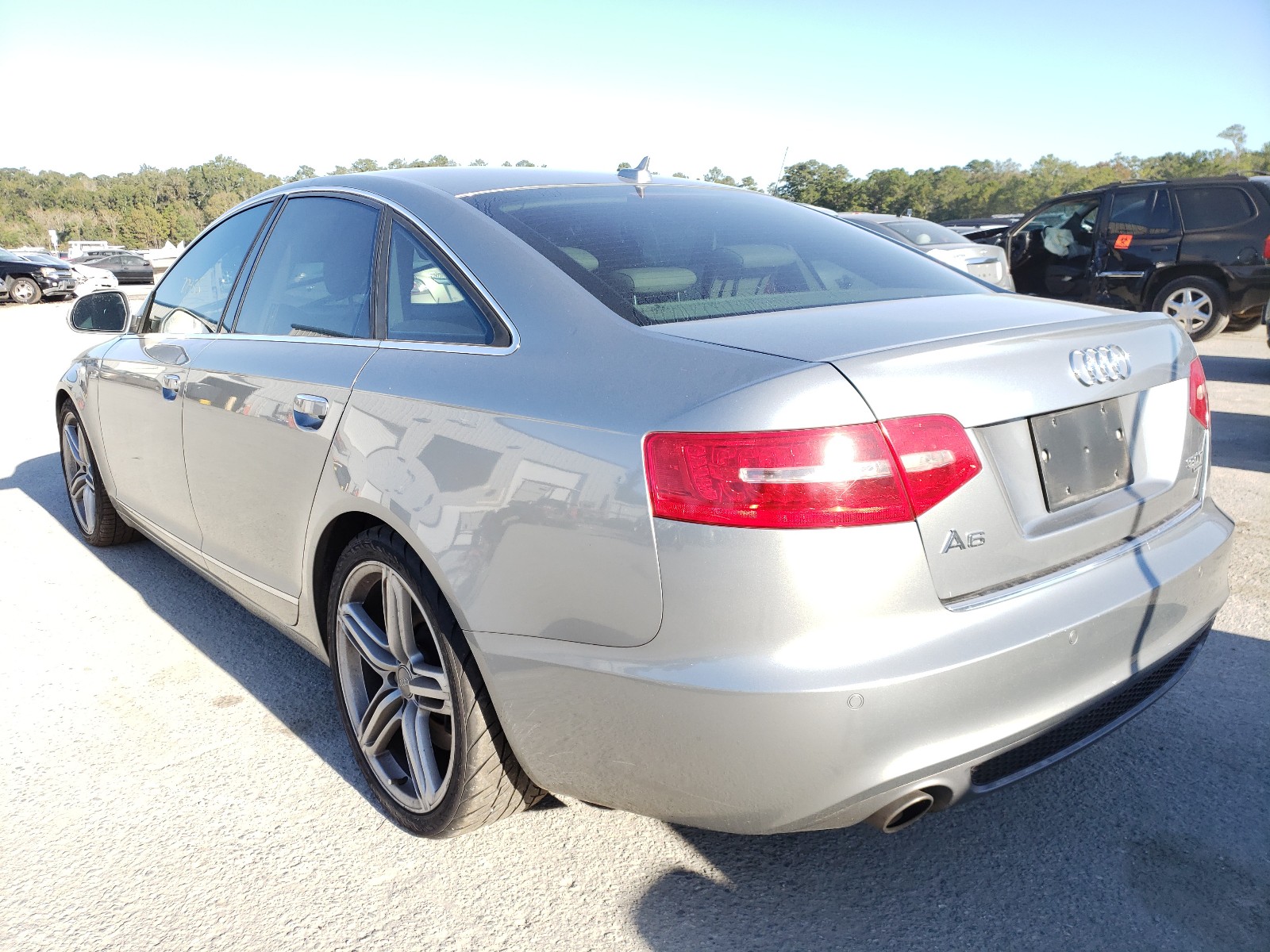 Photo 2 VIN: WAUKGAFB7BN031168 - AUDI A6 