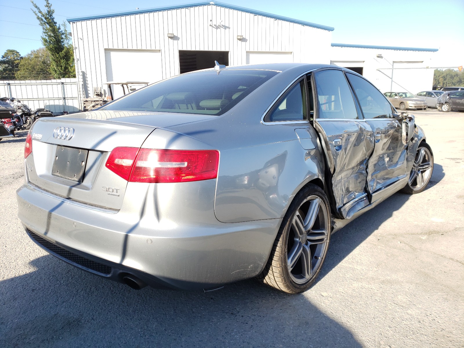 Photo 3 VIN: WAUKGAFB7BN031168 - AUDI A6 