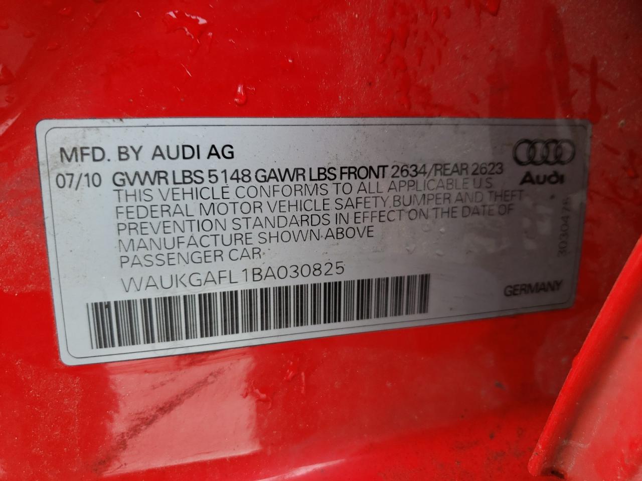 Photo 11 VIN: WAUKGAFL1BA030825 - AUDI RS4 