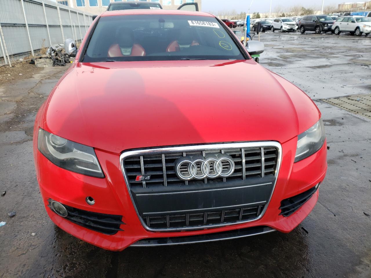 Photo 4 VIN: WAUKGAFL1BA030825 - AUDI RS4 