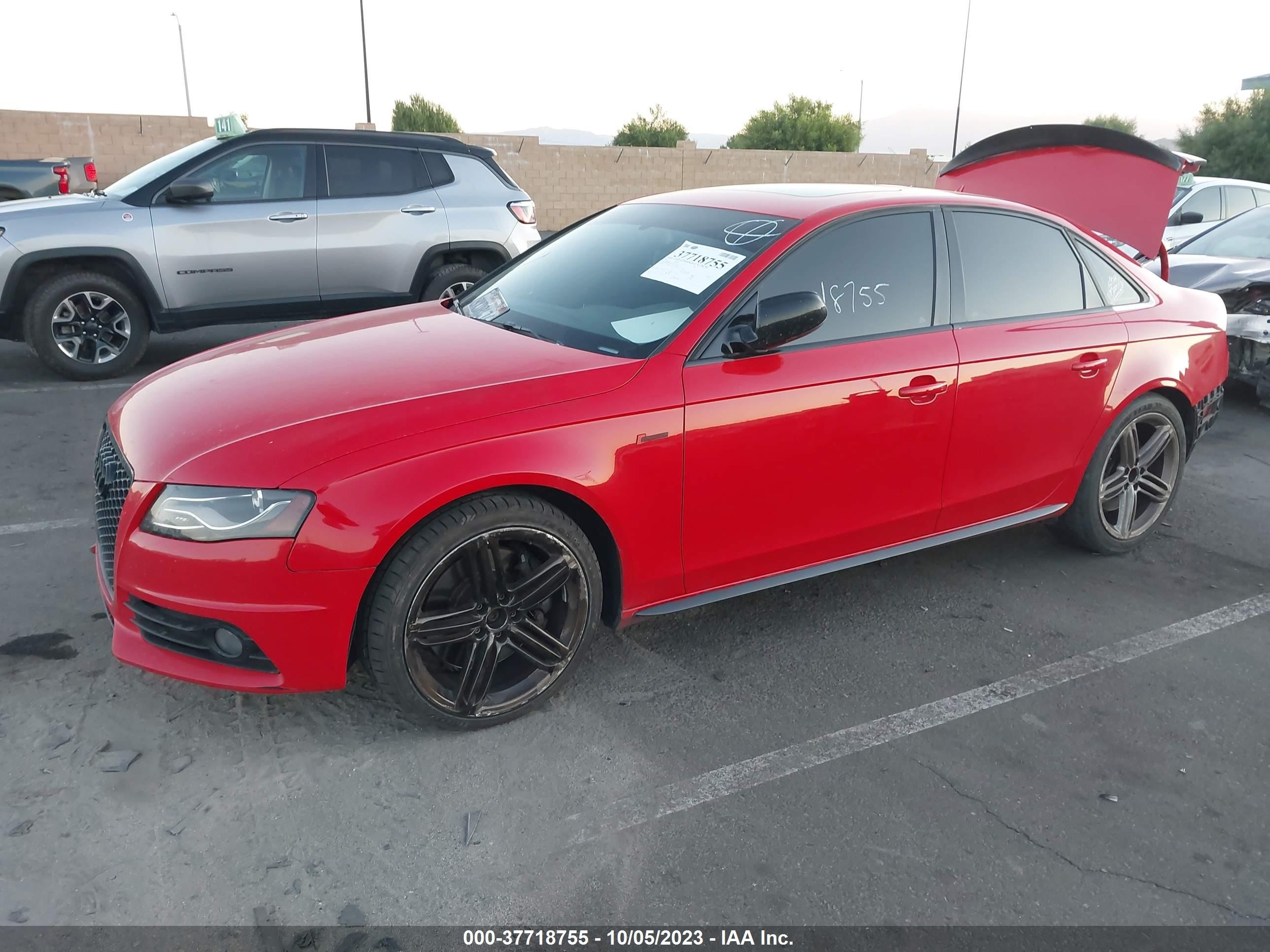 Photo 1 VIN: WAUKGAFL1BA116250 - AUDI S4 