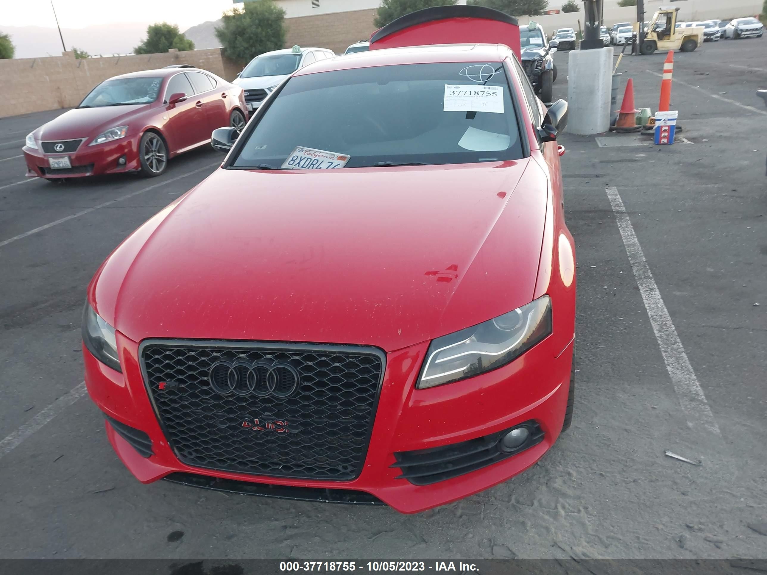 Photo 11 VIN: WAUKGAFL1BA116250 - AUDI S4 