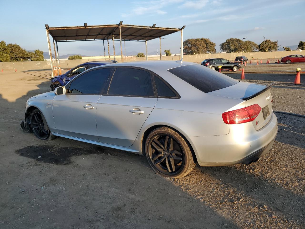 Photo 1 VIN: WAUKGAFL2CA077945 - AUDI RS4 