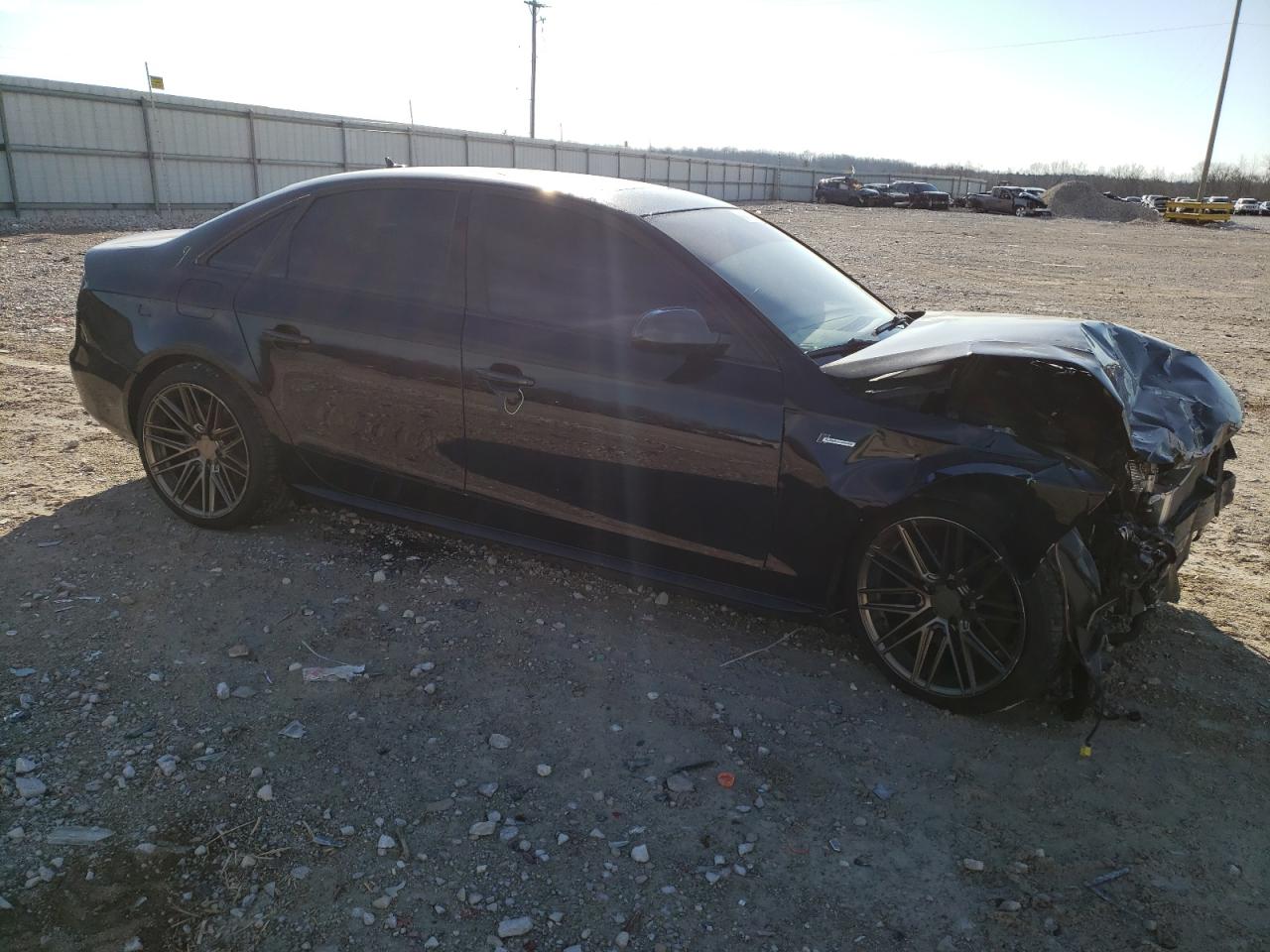 Photo 3 VIN: WAUKGAFL5BA023800 - AUDI RS4 