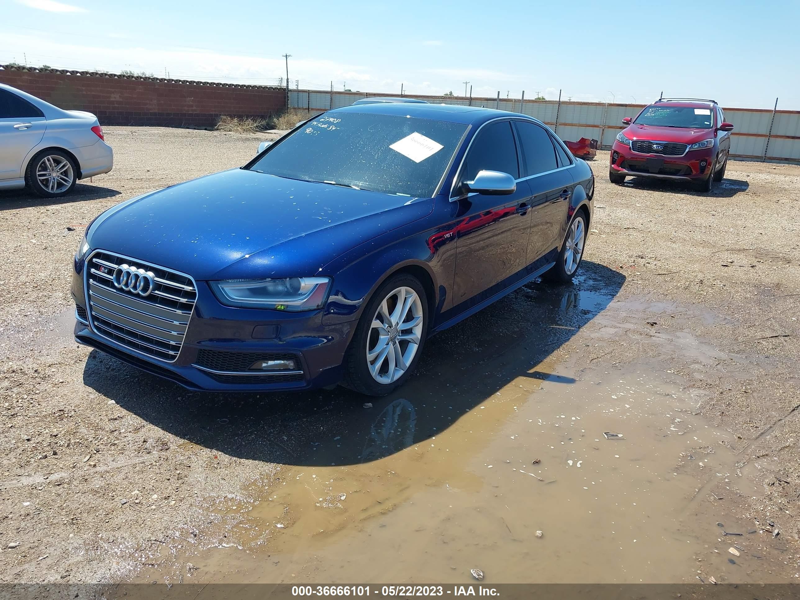 Photo 1 VIN: WAUKGAFL6EA069043 - AUDI S4 