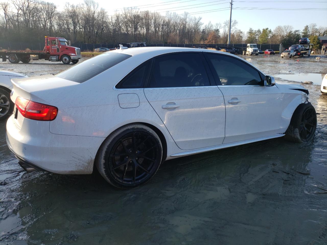 Photo 2 VIN: WAUKGAFL9DA133932 - AUDI RS4 