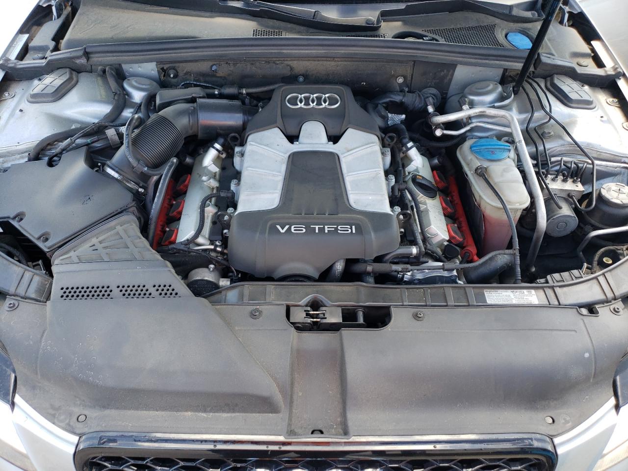 Photo 10 VIN: WAUKGAFLXBA068554 - AUDI RS4 