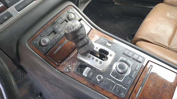 Photo 15 VIN: WAUKH44EX6N024247 - AUDI A8 