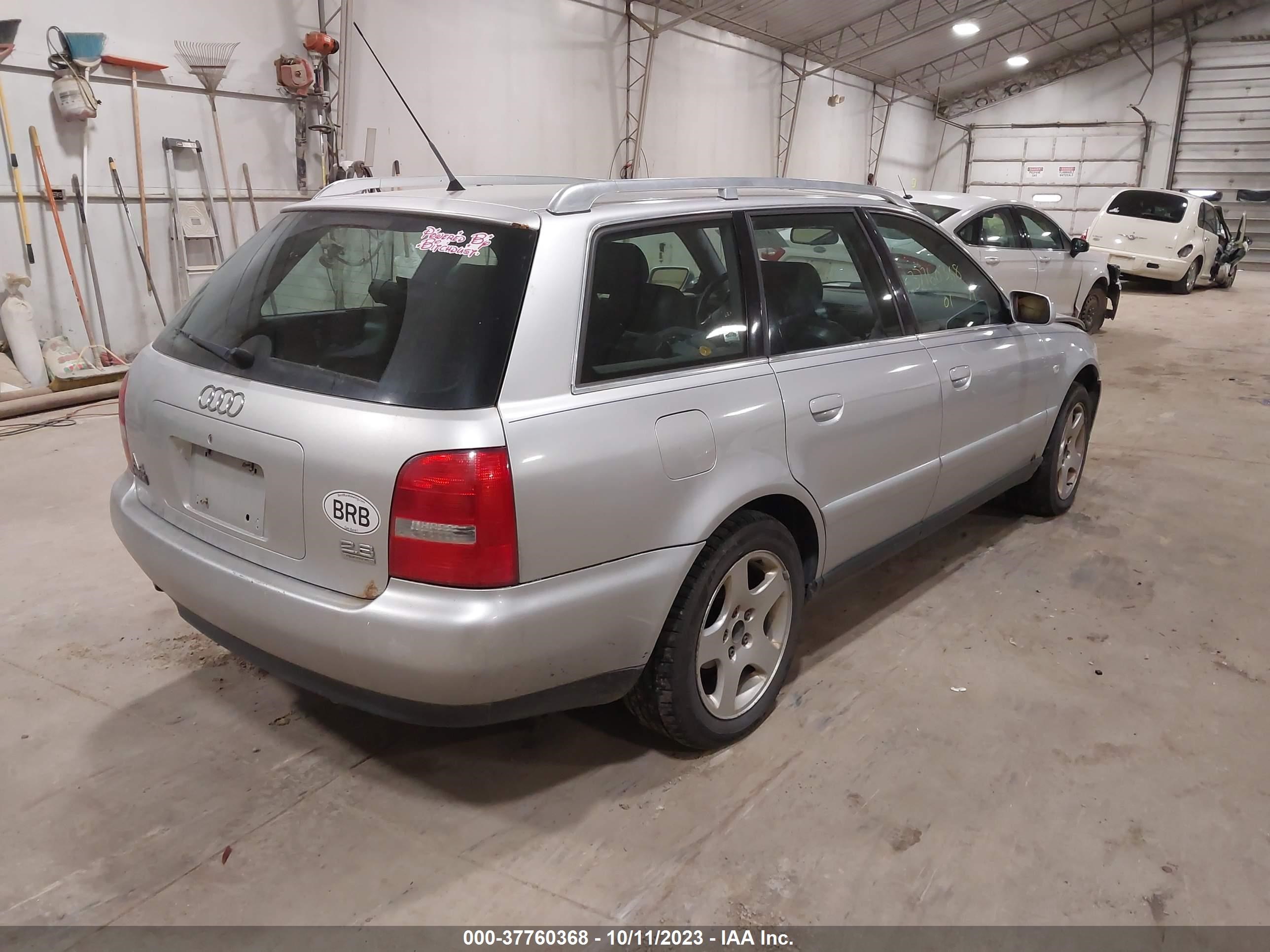 Photo 3 VIN: WAUKH68D91A034698 - AUDI A4 