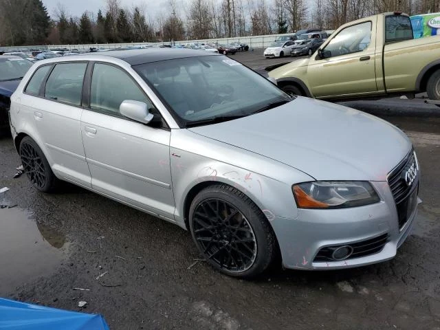 Photo 3 VIN: WAUKJAFM1CA022459 - AUDI A3 PREMIUM 