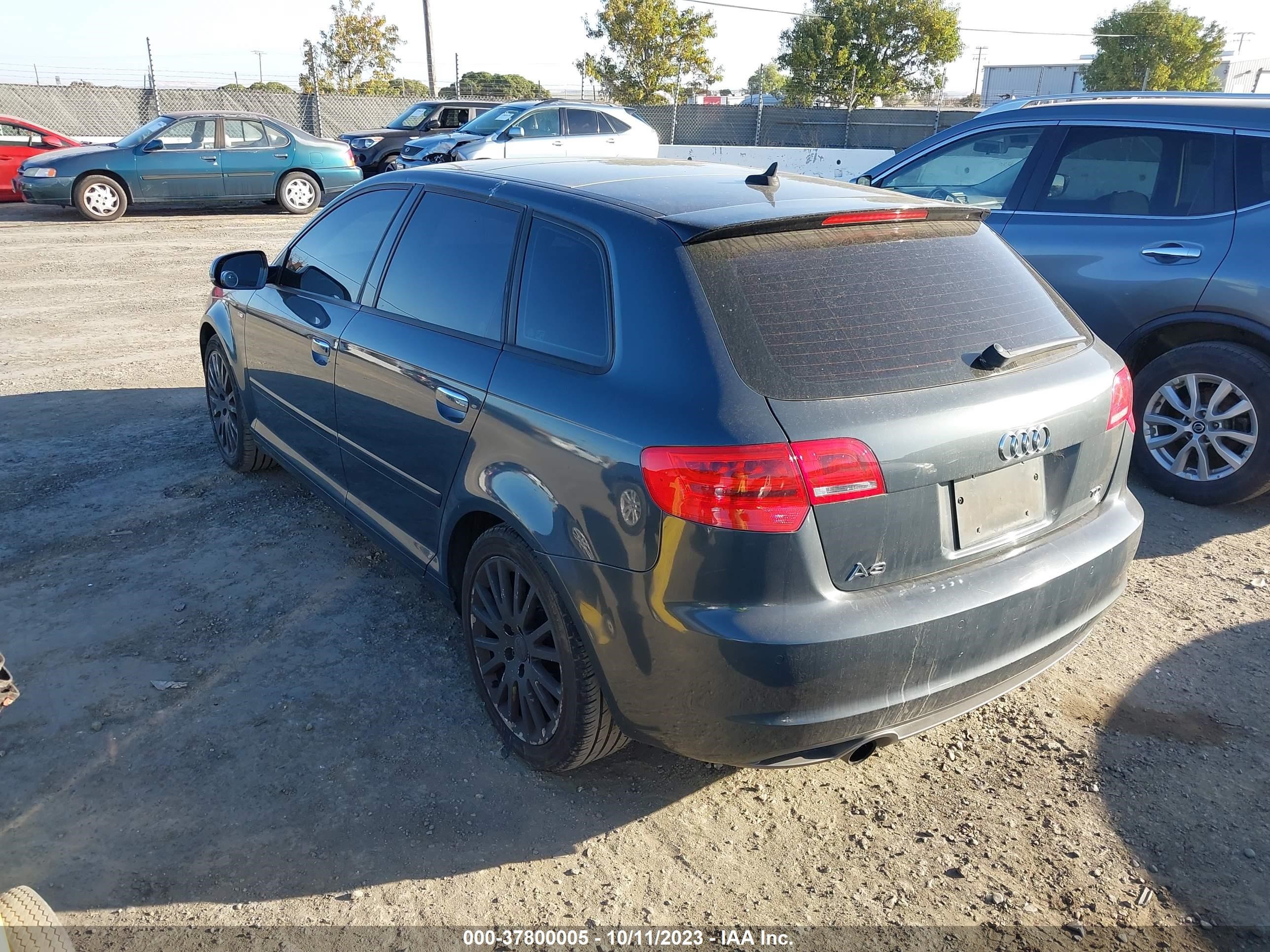 Photo 2 VIN: WAUKJAFM1DA011933 - AUDI A3 