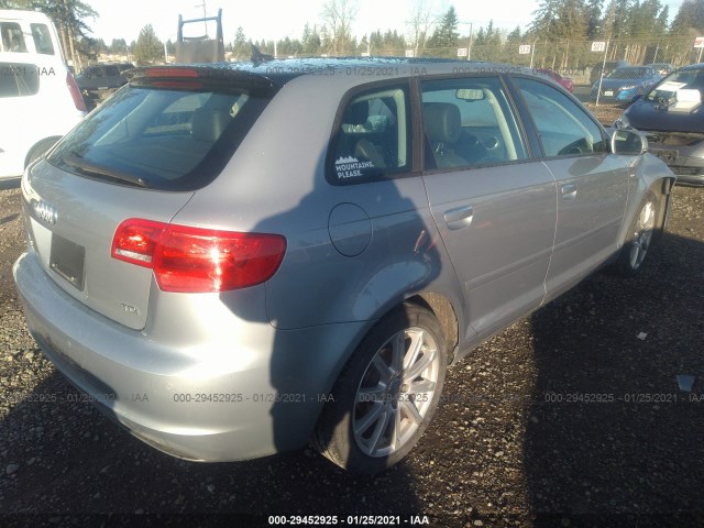 Photo 3 VIN: WAUKJAFM2CA117435 - AUDI A3 