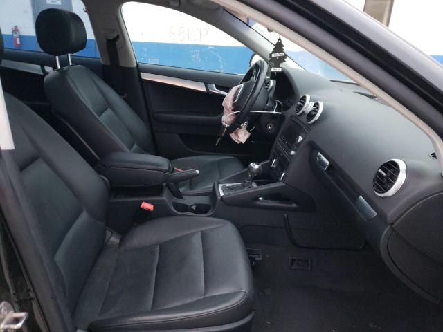 Photo 4 VIN: WAUKJAFM2CA134784 - AUDI A3 