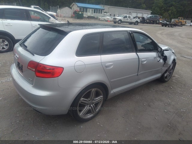 Photo 3 VIN: WAUKJAFM3BA029136 - AUDI A3 