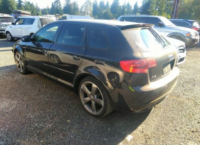 Photo 2 VIN: WAUKJAFM3BA094827 - AUDI A3 