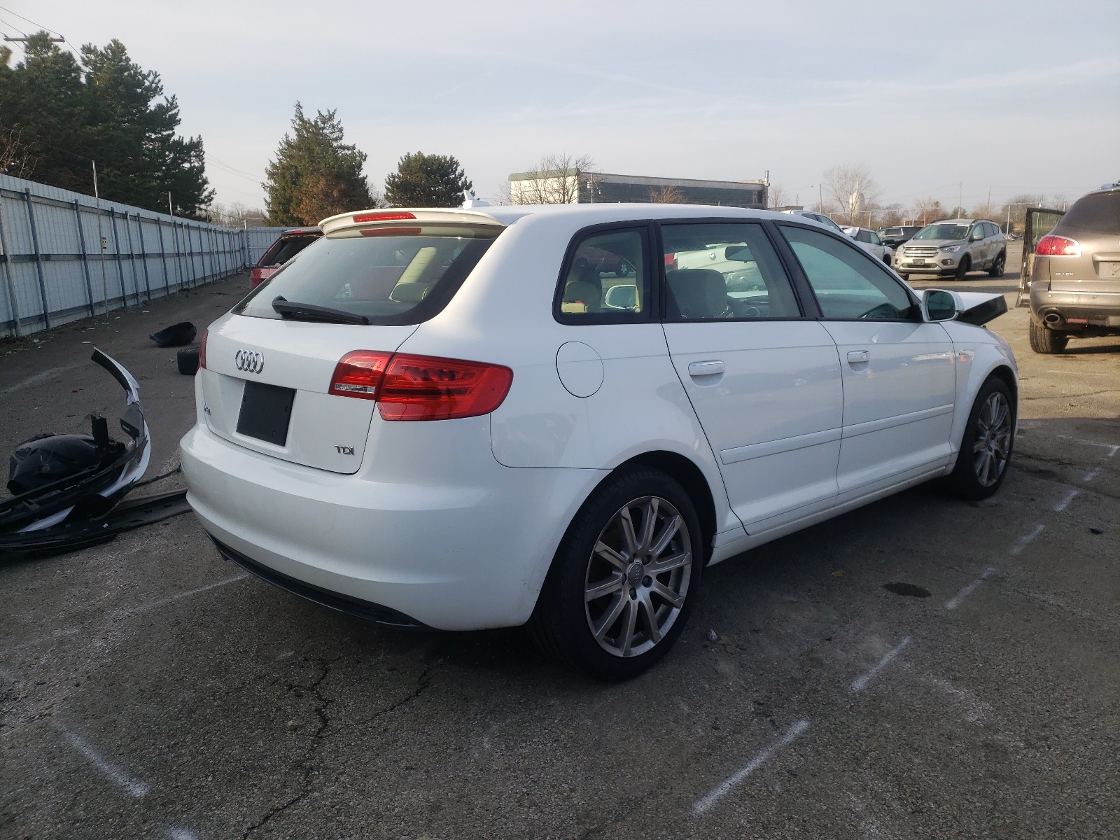 Photo 3 VIN: WAUKJAFM3BA159577 - AUDI A3 