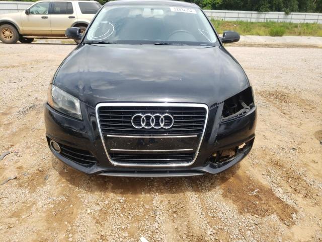 Photo 8 VIN: WAUKJAFM4BA023927 - AUDI A3 PREMIUM 