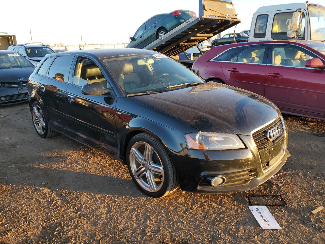 Photo 3 VIN: WAUKJAFM5CA099772 - AUDI A3 