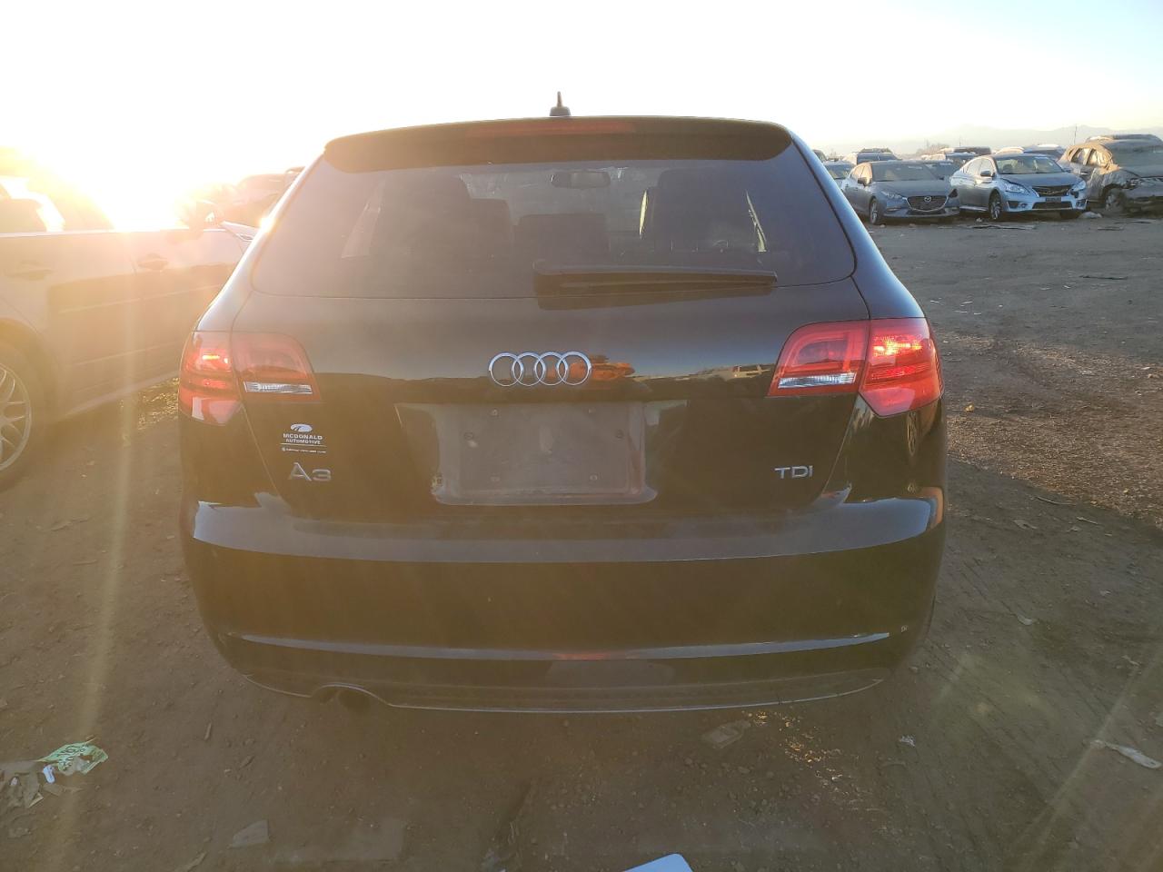 Photo 5 VIN: WAUKJAFM5CA099772 - AUDI A3 