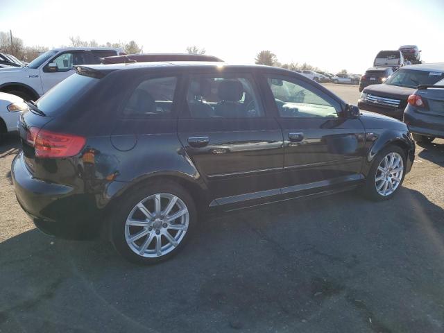 Photo 2 VIN: WAUKJAFM5CA104517 - AUDI A3 PREMIUM 