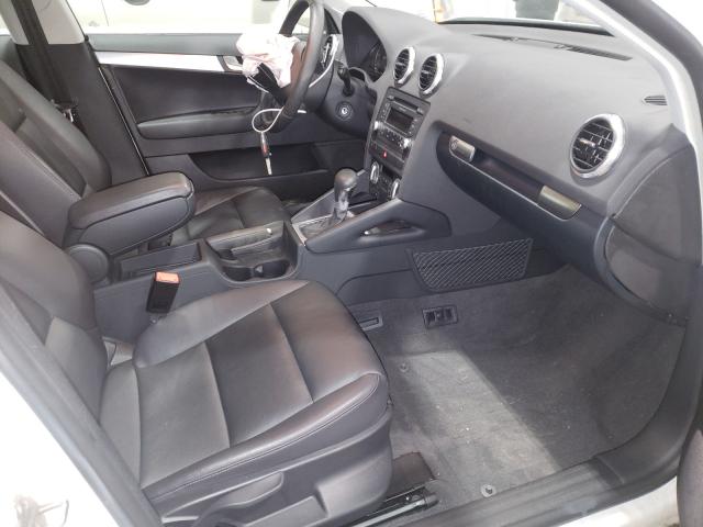 Photo 4 VIN: WAUKJAFM6AA060959 - AUDI A3 PREMIUM 