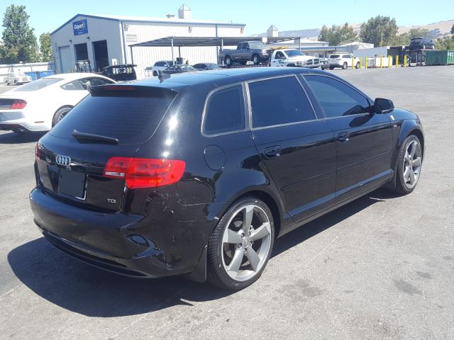 Photo 3 VIN: WAUKJAFM7CA165092 - AUDI A3 PREMIUM 