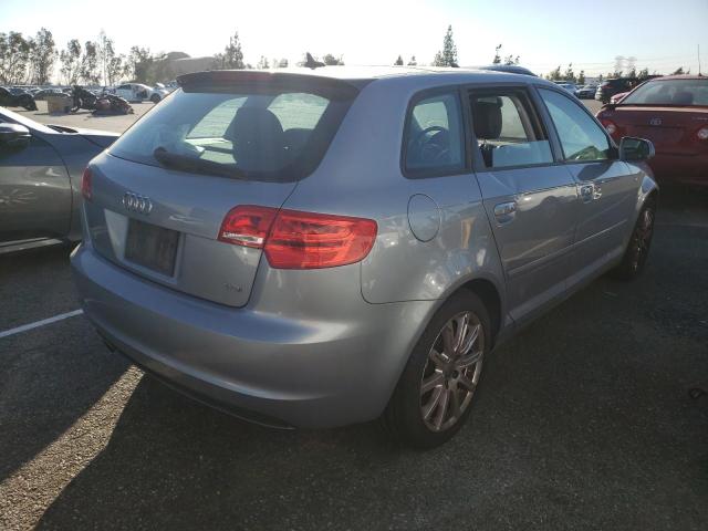 Photo 2 VIN: WAUKJAFM8CA093674 - AUDI A3 PREMIUM 