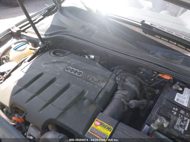 Photo 9 VIN: WAUKJAFM9CA112572 - AUDI A3 