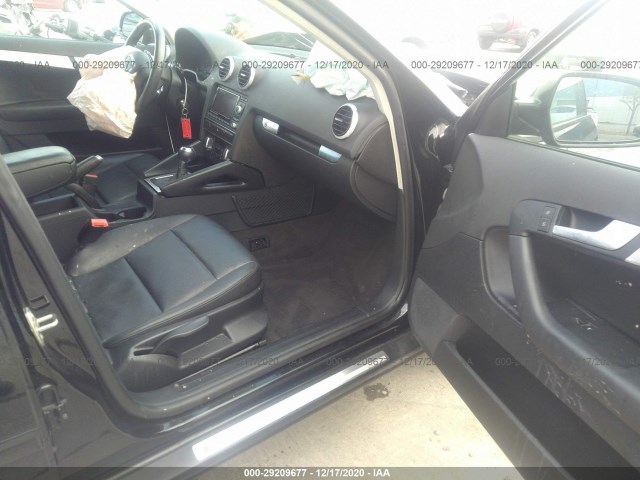 Photo 4 VIN: WAUKJAFMXCA000752 - AUDI A3 