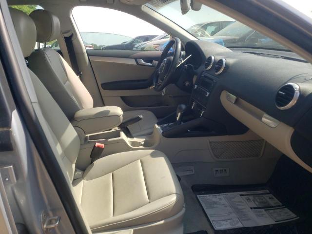 Photo 4 VIN: WAUKJBFM0AA120031 - AUDI A3 