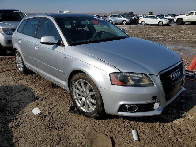 Photo 3 VIN: WAUKJBFM2CA116324 - AUDI A3 