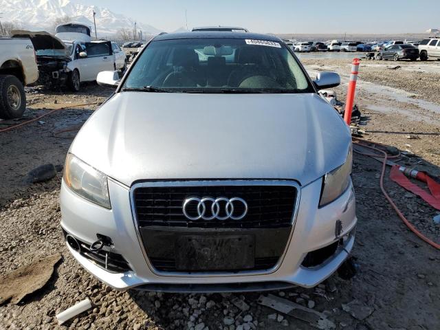 Photo 4 VIN: WAUKJBFM2CA116324 - AUDI A3 