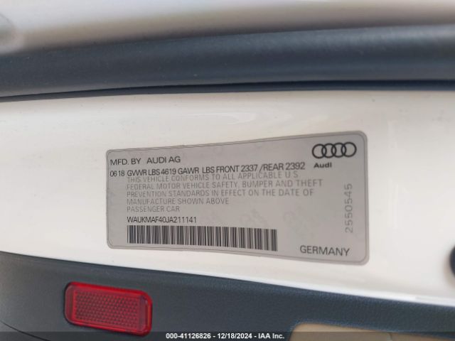 Photo 8 VIN: WAUKMAF40JA211141 - AUDI A4 